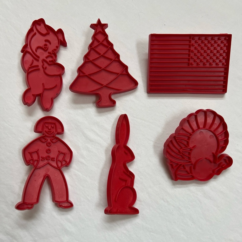 6 Cookie Cutters Red Plastic Vintage Pig Bunny Clown Turkey Flag Christmas Tree